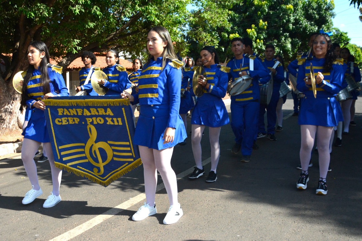 Prefeitura de Pau D’arco do Piauí realiza desfile cívico de 7 de Setembro: Meio Ambiente foi o tema do desfile