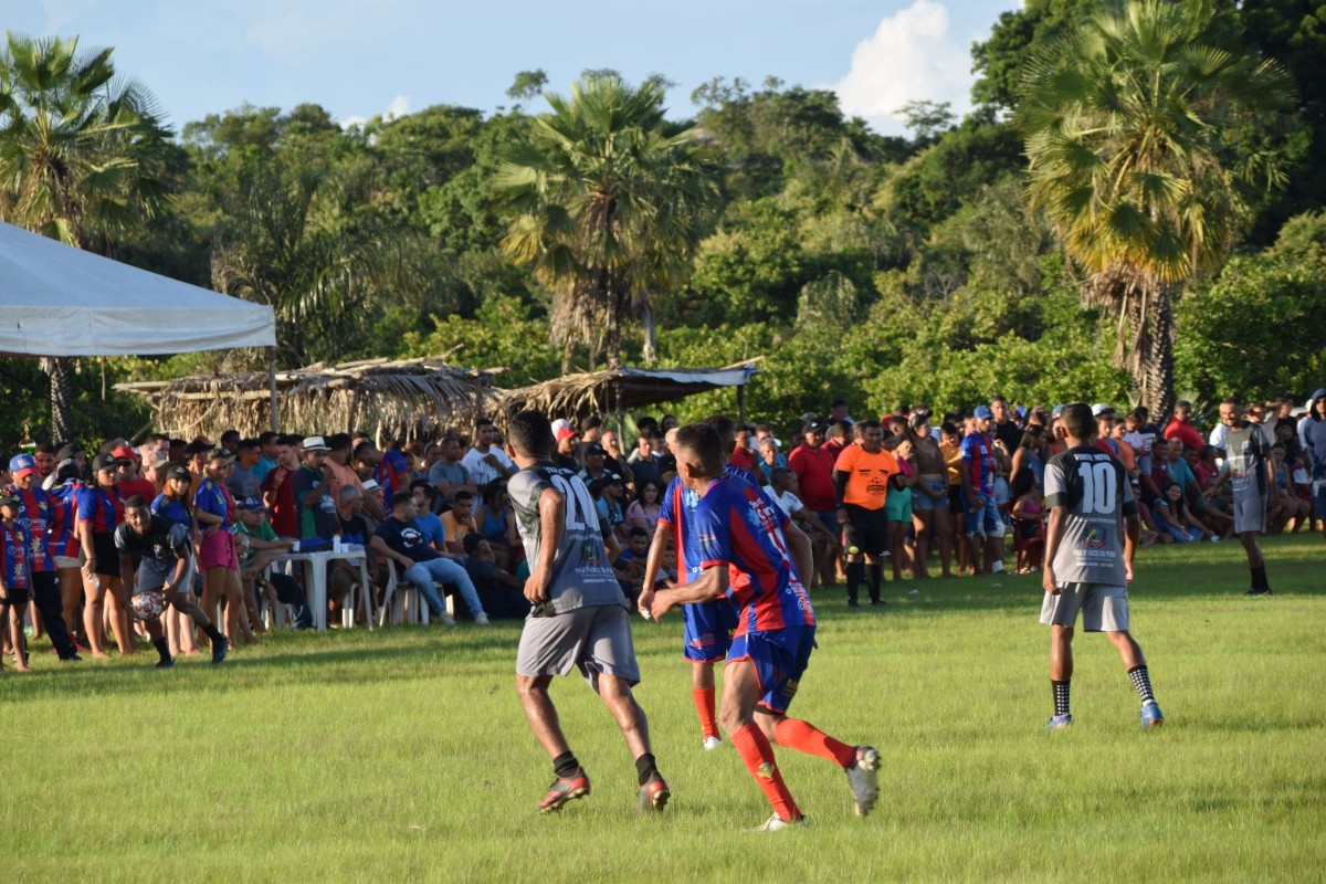 Fonte Nova vence de goleada e conquista o título da Taça Zezé Bacelar em Pau D’arco do Piauí