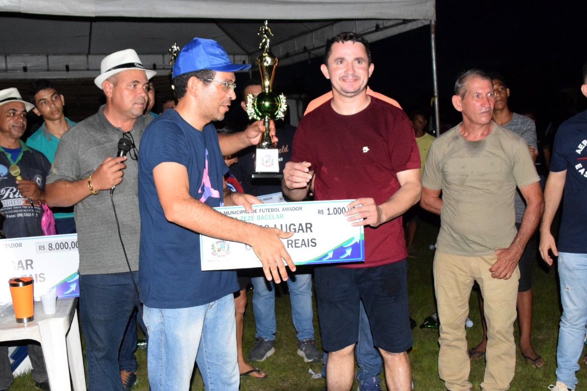 Fonte Nova vence de goleada e conquista o título da Taça Zezé Bacelar em Pau D’arco do Piauí