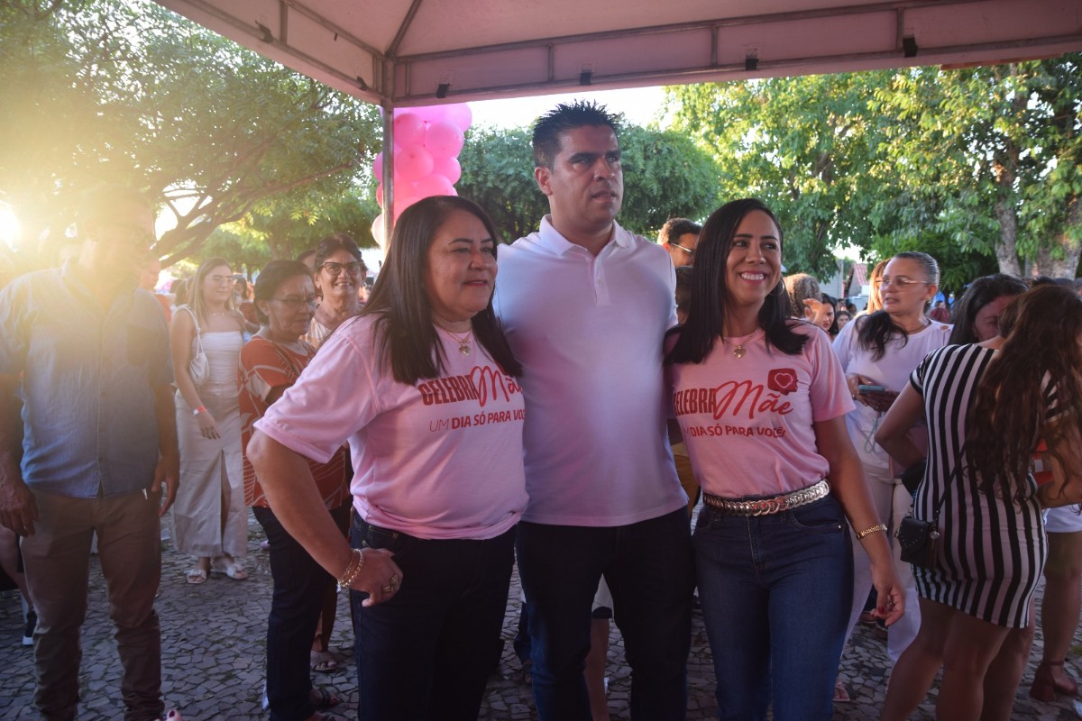 Prefeitura de Alto Longá realiza festa das Mães com sorteios de vários brindes