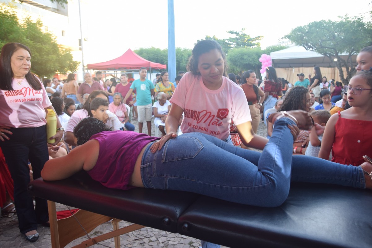 Prefeitura de Alto Longá realiza festa das Mães com sorteios de vários brindes