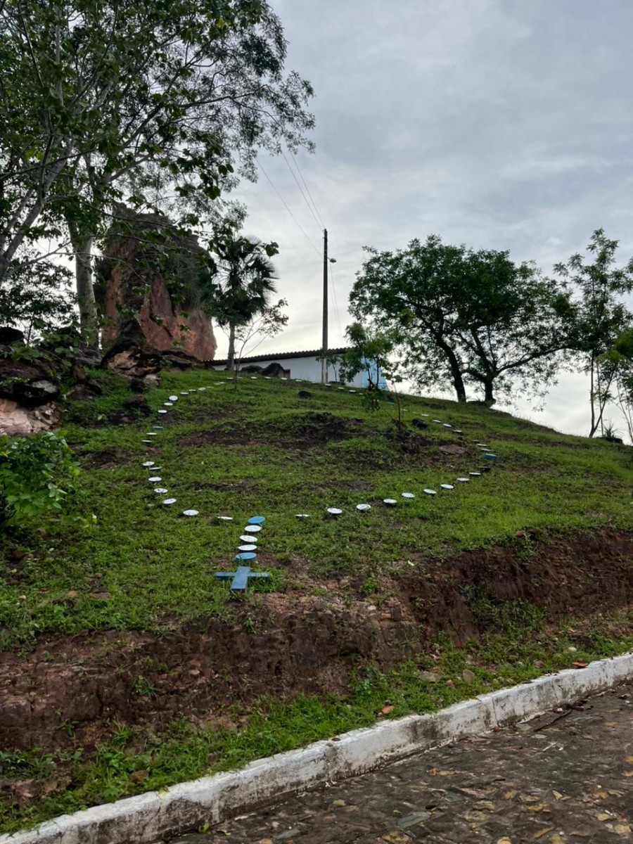 Fé e Devoção: Fiéis de Pau D’arco Refazem os Passos de Cristo na Sexta-feira Santa