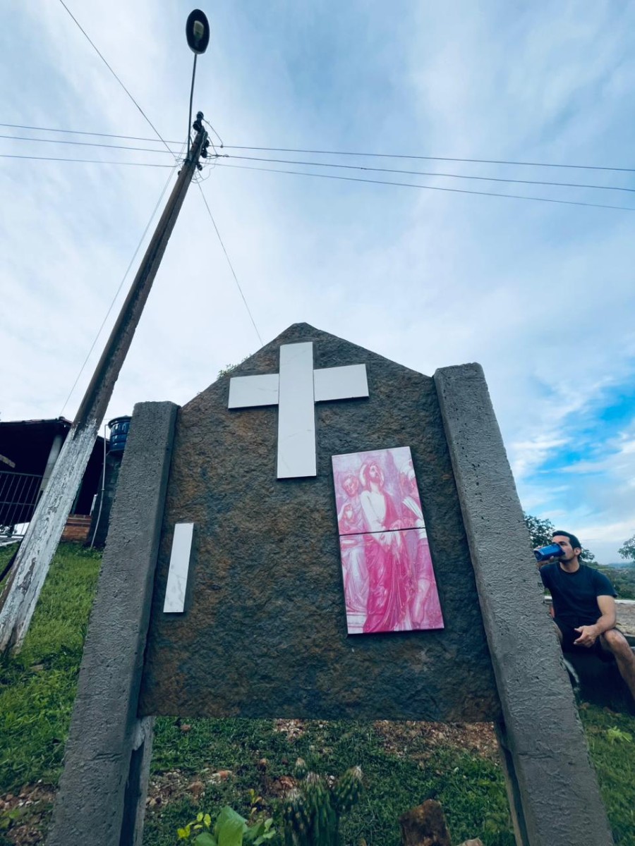 Fé e Devoção: Fiéis de Pau D’arco Refazem os Passos de Cristo na Sexta-feira Santa