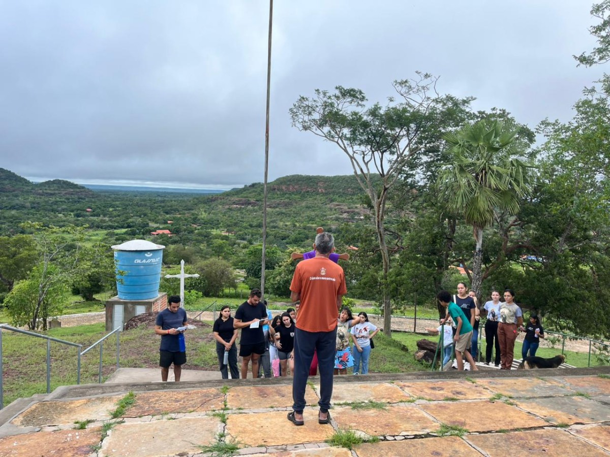 Fé e Devoção: Fiéis de Pau D’arco Refazem os Passos de Cristo na Sexta-feira Santa