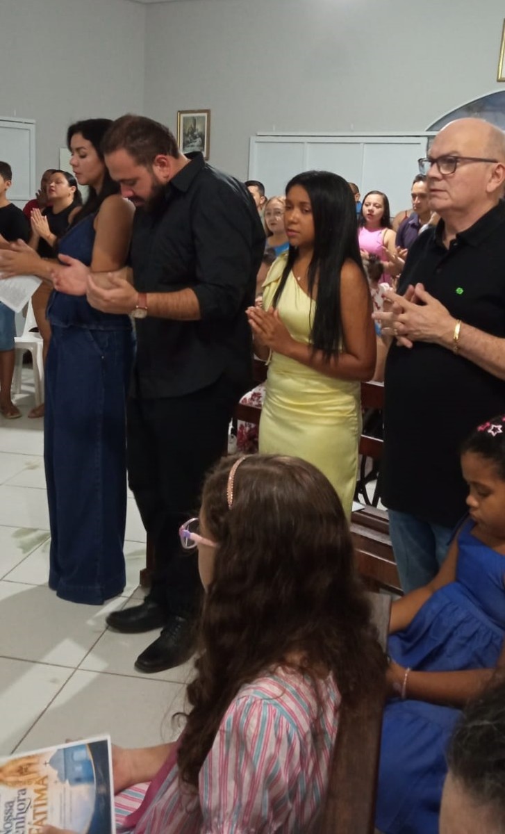 Prefeito Milton Passos prestigia 8&ordf; noite dos festejos de Nossa Senhora de F&aacute;tima