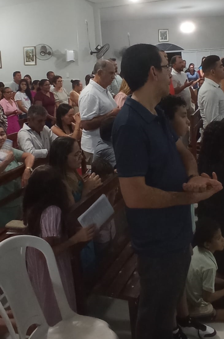 Prefeito Milton Passos prestigia 8&ordf; noite dos festejos de Nossa Senhora de F&aacute;tima