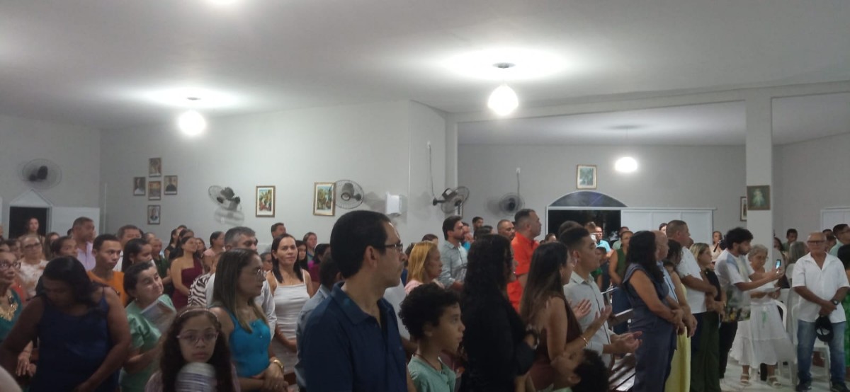 Prefeito Milton Passos prestigia 8&ordf; noite dos festejos de Nossa Senhora de F&aacute;tima