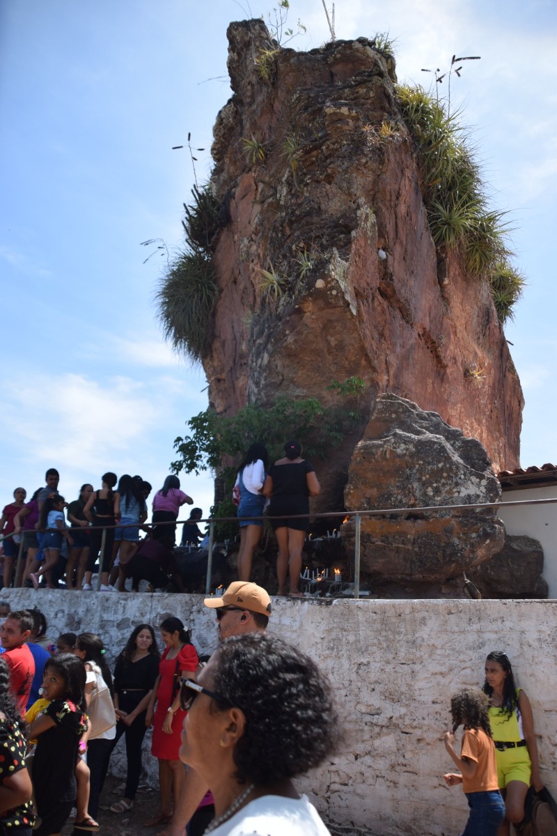 Prefeito Nilton Bacelar participa do encerramento da Festa de Nossa Senhora da Conceição em Pau D’arco do Piauí