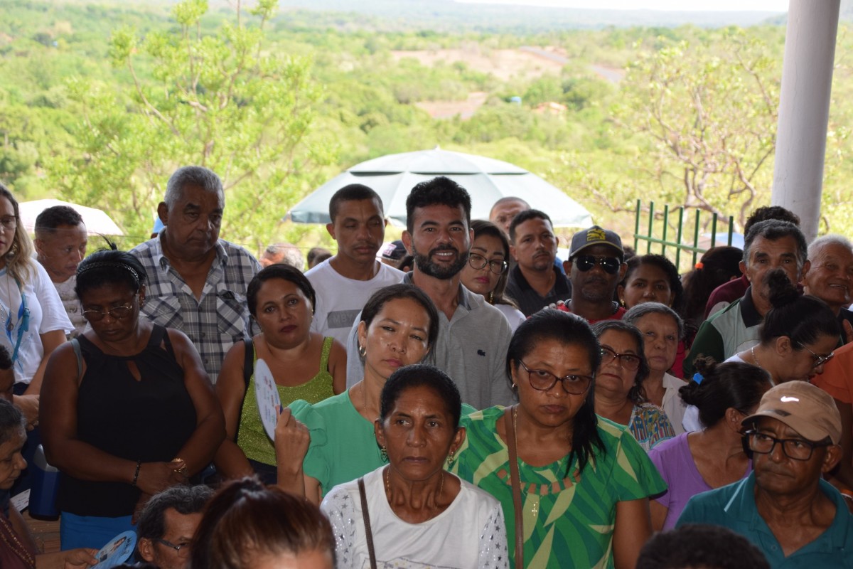 Prefeito Nilton Bacelar participa do encerramento da Festa de Nossa Senhora da Conceição em Pau D’arco do Piauí