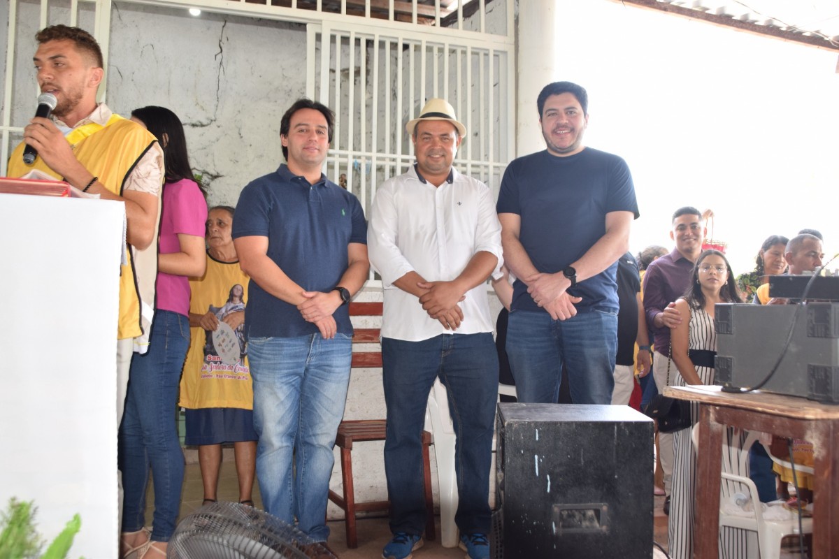 Prefeito Nilton Bacelar participa do encerramento da Festa de Nossa Senhora da Conceição em Pau D’arco do Piauí