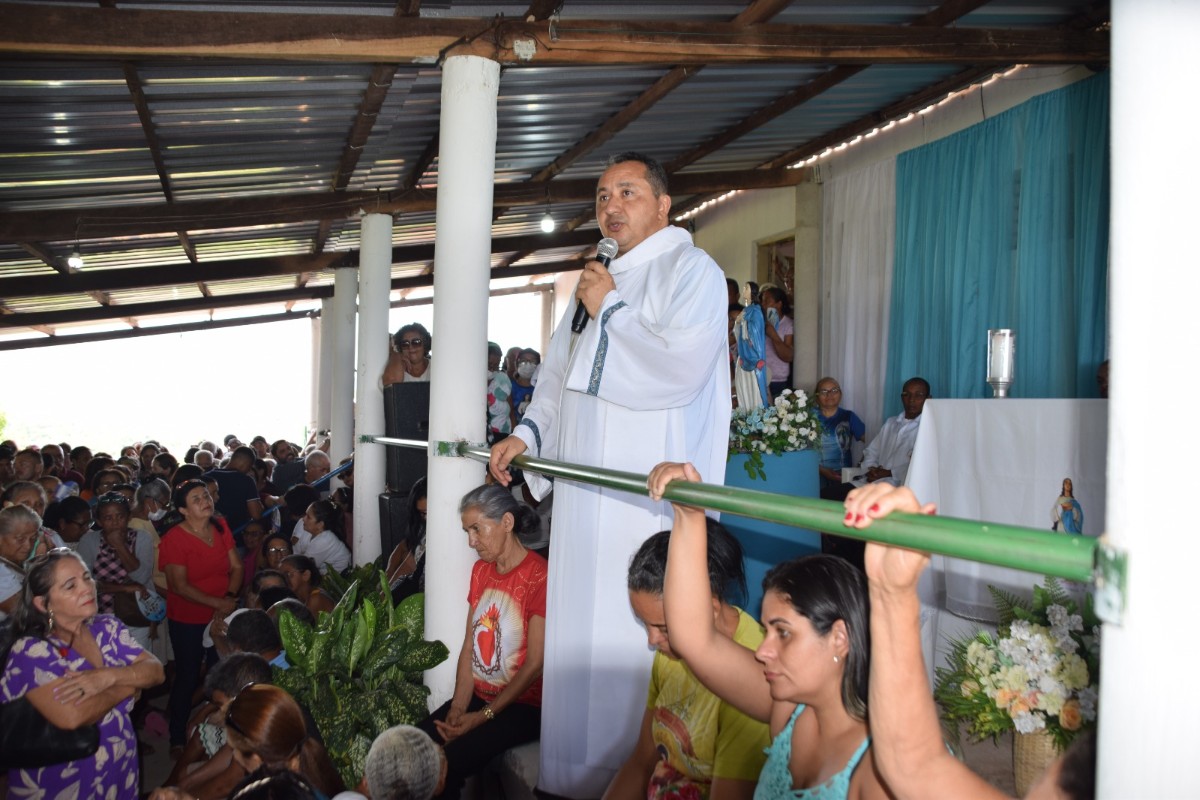 Prefeito Nilton Bacelar participa do encerramento da Festa de Nossa Senhora da Conceição em Pau D’arco do Piauí