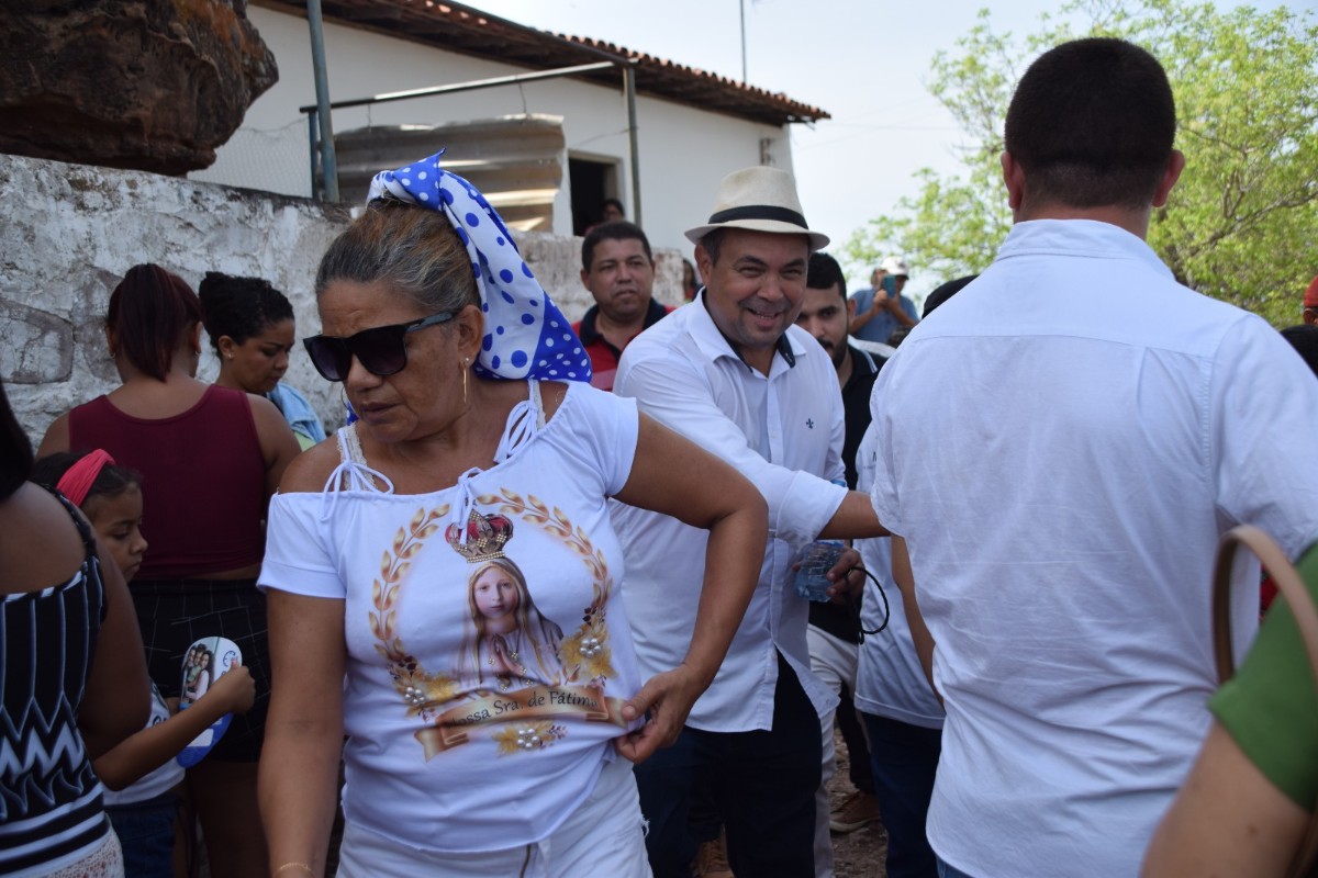 Prefeito Nilton Bacelar participa do encerramento da Festa de Nossa Senhora da Conceição em Pau D’arco do Piauí