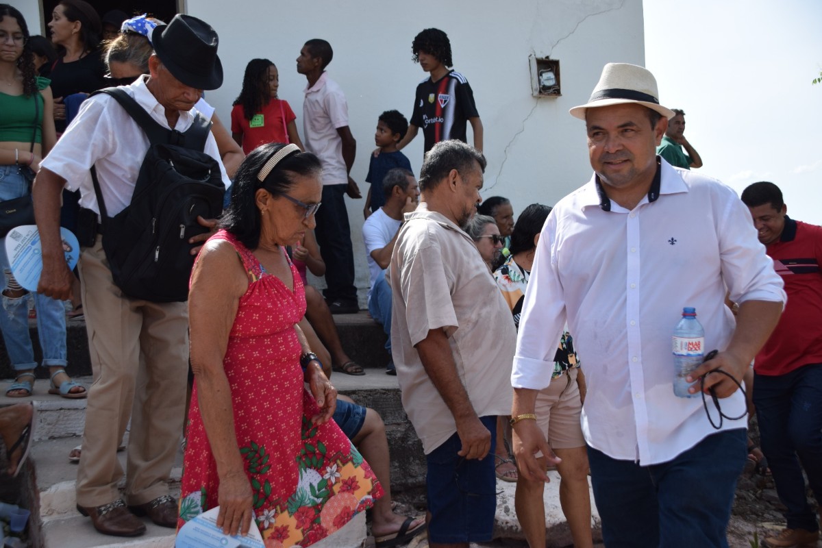 Prefeito Nilton Bacelar participa do encerramento da Festa de Nossa Senhora da Conceição em Pau D’arco do Piauí