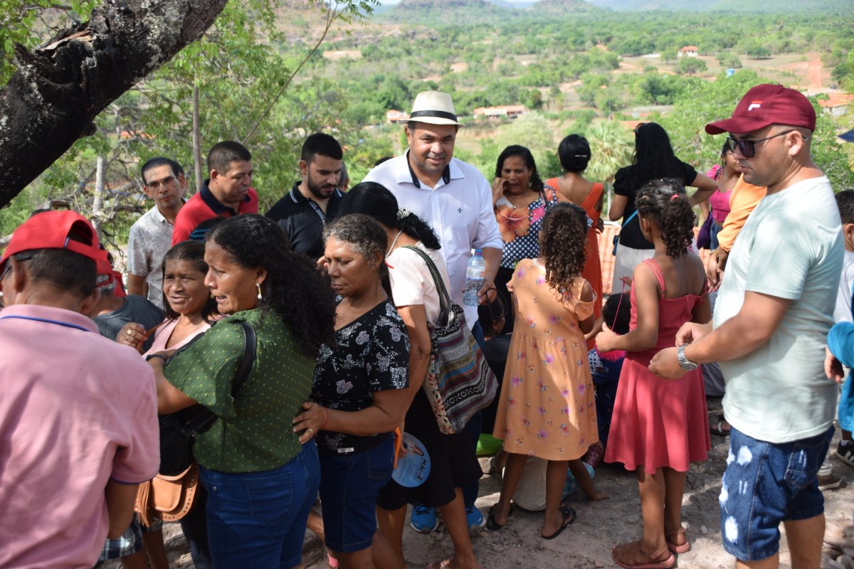 Prefeito Nilton Bacelar participa do encerramento da Festa de Nossa Senhora da Conceição em Pau D’arco do Piauí