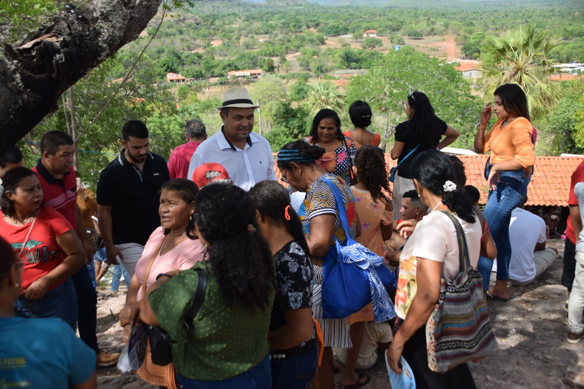 Prefeito Nilton Bacelar participa do encerramento da Festa de Nossa Senhora da Conceição em Pau D’arco do Piauí