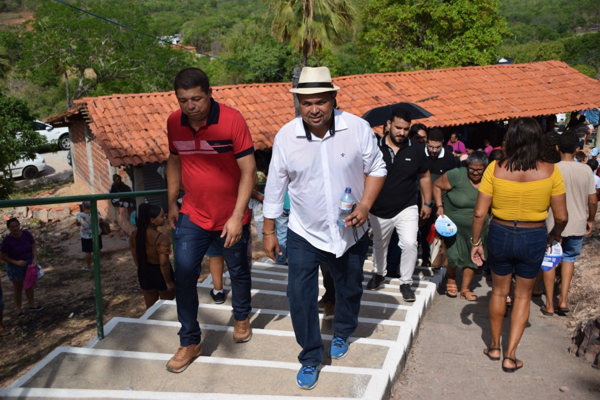 Prefeito Nilton Bacelar participa do encerramento da Festa de Nossa Senhora da Conceição em Pau D’arco do Piauí