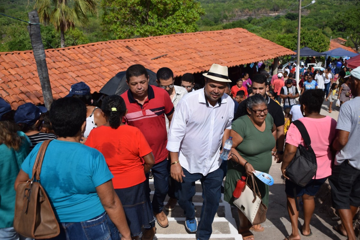 Prefeito Nilton Bacelar participa do encerramento da Festa de Nossa Senhora da Conceição em Pau D’arco do Piauí