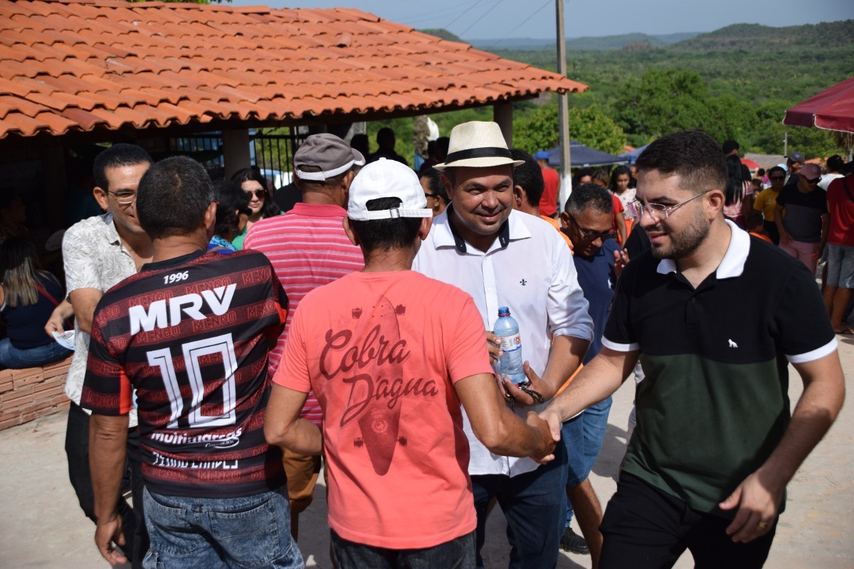 Prefeito Nilton Bacelar participa do encerramento da Festa de Nossa Senhora da Conceição em Pau D’arco do Piauí