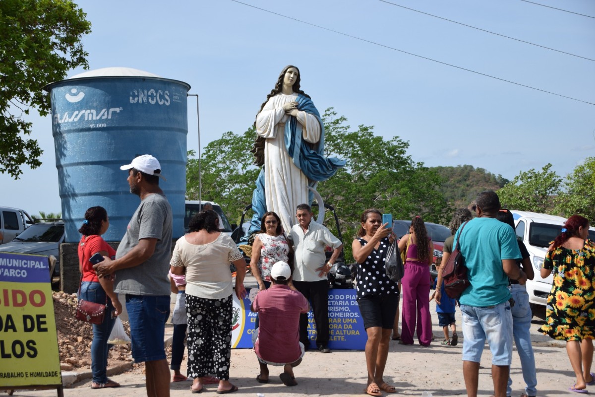 Prefeito Nilton Bacelar participa do encerramento da Festa de Nossa Senhora da Conceição em Pau D’arco do Piauí