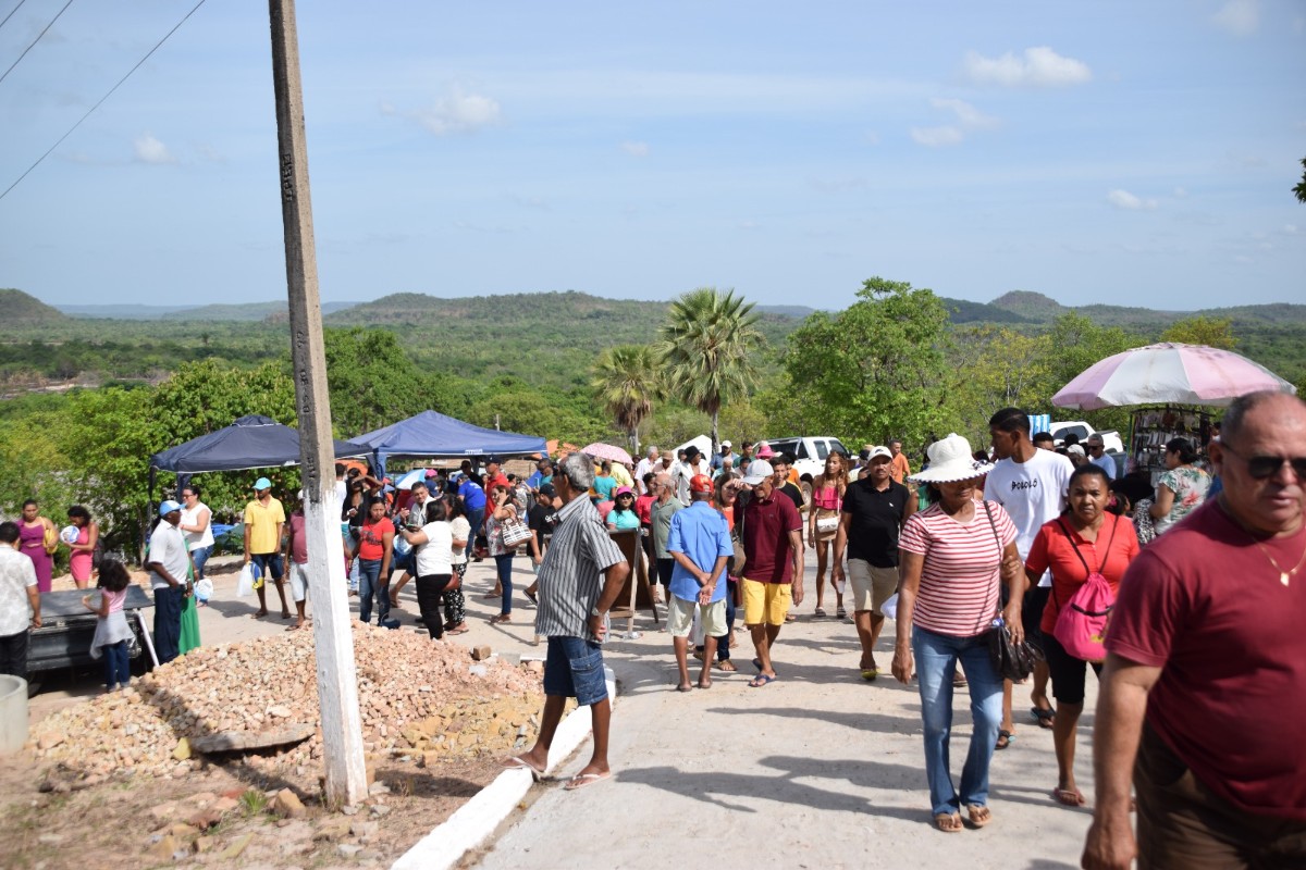 Prefeito Nilton Bacelar participa do encerramento da Festa de Nossa Senhora da Conceição em Pau D’arco do Piauí