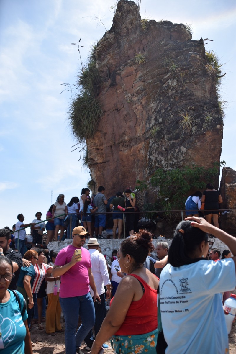 Prefeito Nilton Bacelar participa do encerramento da Festa de Nossa Senhora da Conceição em Pau D’arco do Piauí