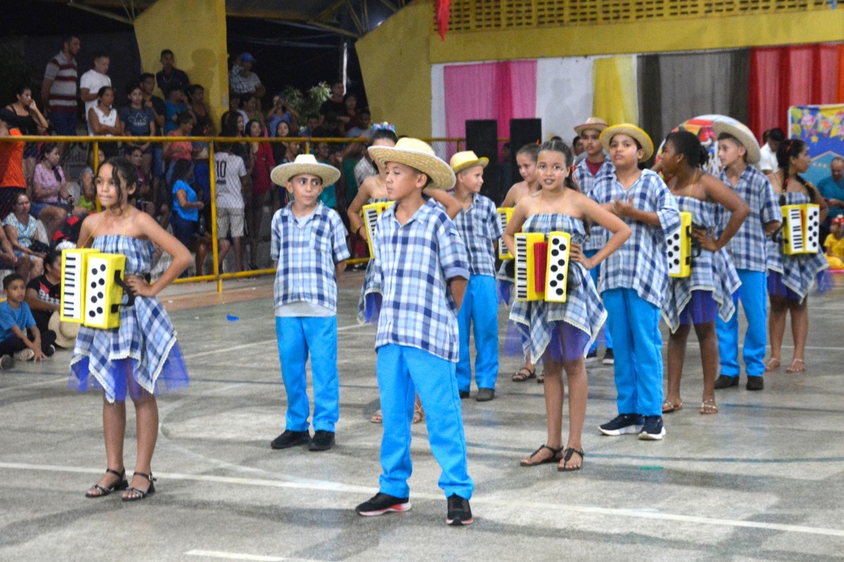 Escolas Municipais realizam Festa Junina em Pau D’arco do Piauí