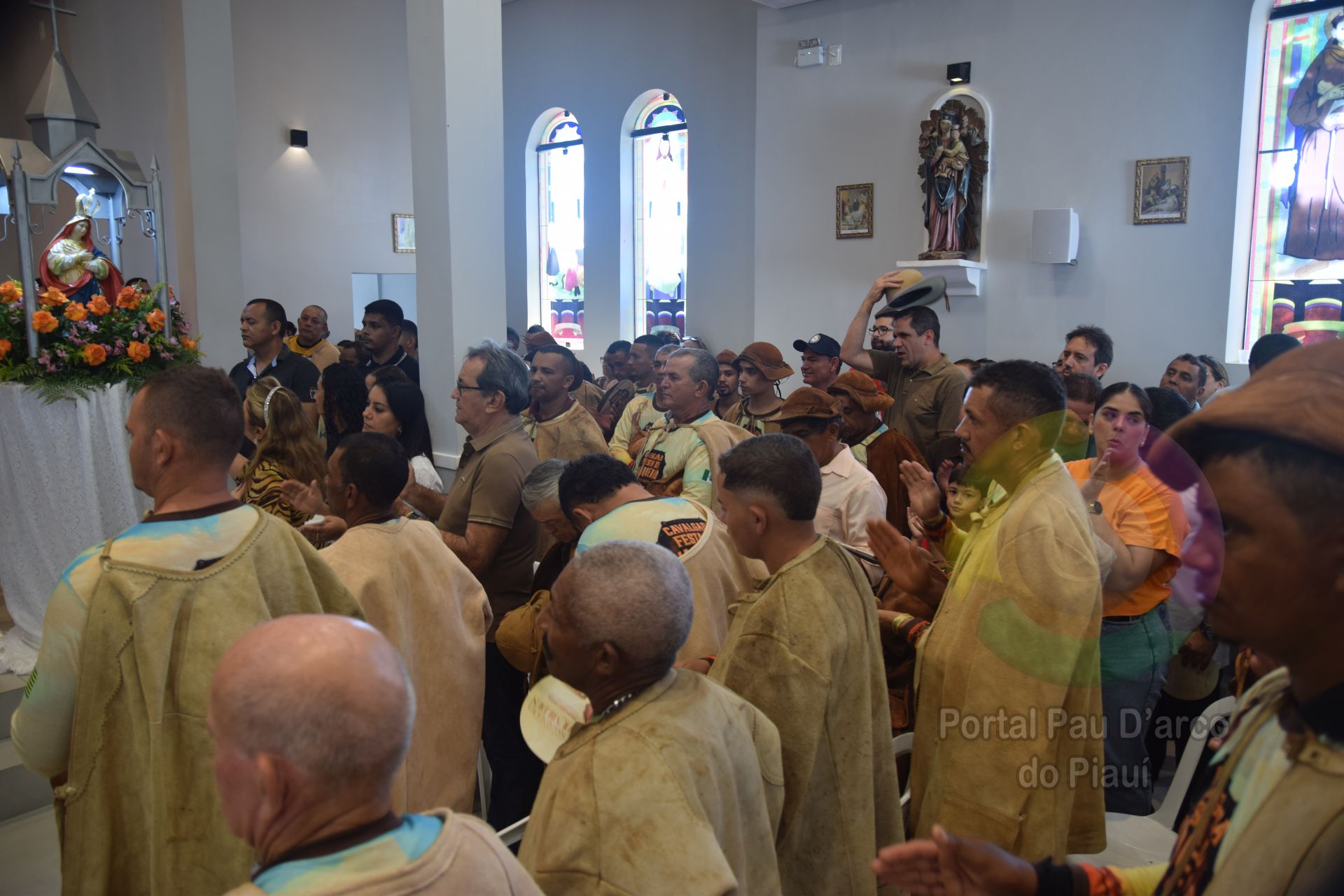 Prefeitura de Alto Long&aacute; realiza o maior dia do vaqueiro da hist&oacute;ria no Festejo da padroeira da cidade