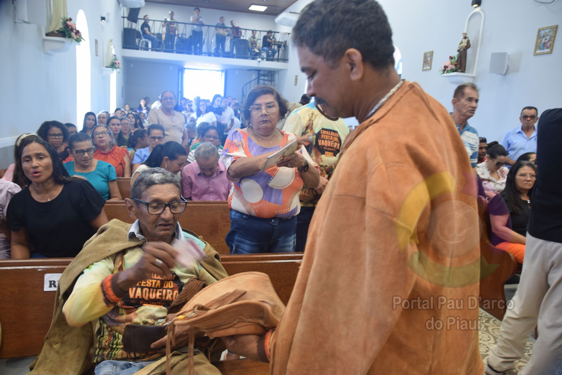 Prefeitura de Alto Long&aacute; realiza o maior dia do vaqueiro da hist&oacute;ria no Festejo da padroeira da cidade
