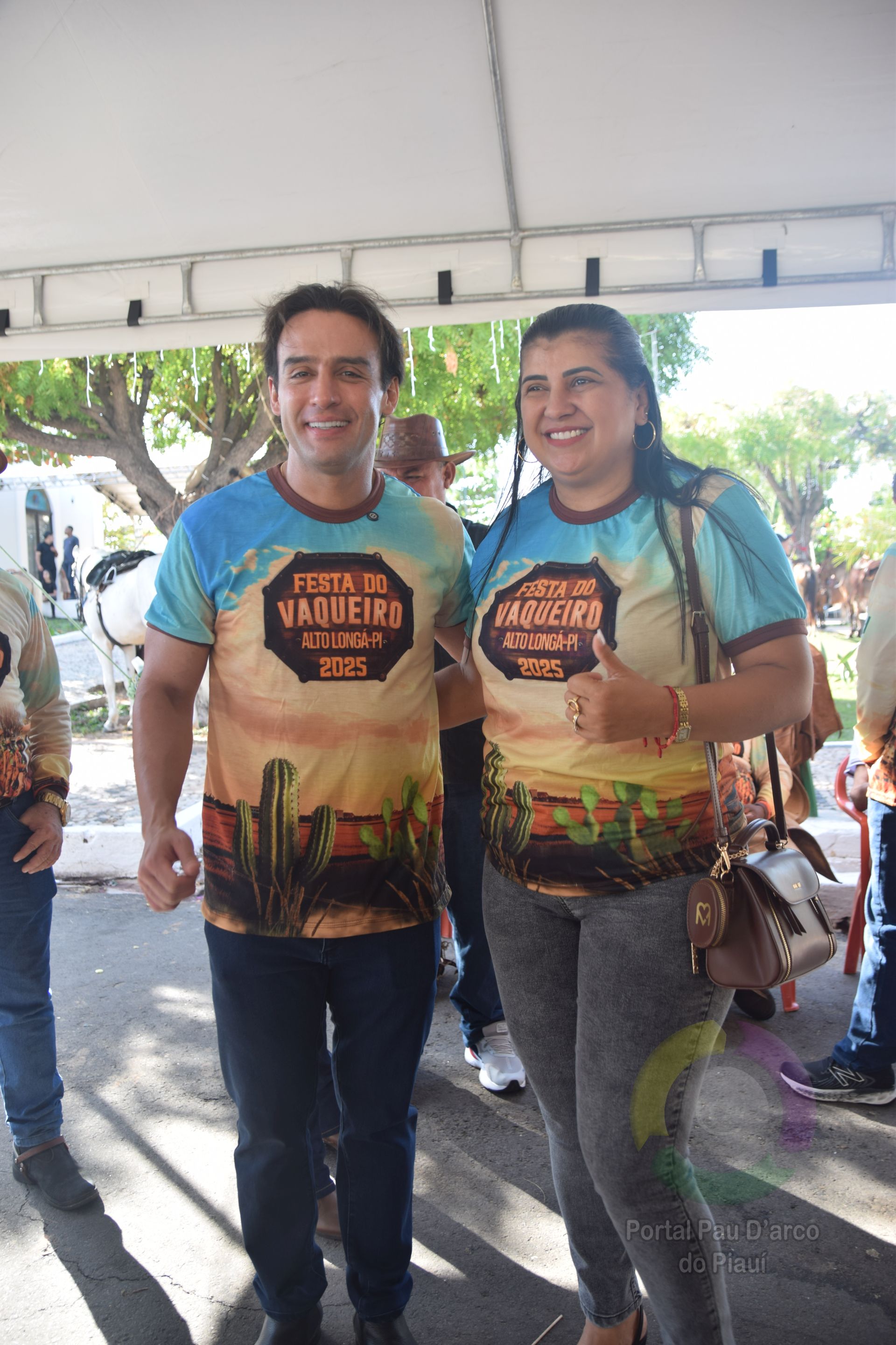 Prefeitura de Alto Long&aacute; realiza o maior dia do vaqueiro da hist&oacute;ria no Festejo da padroeira da cidade