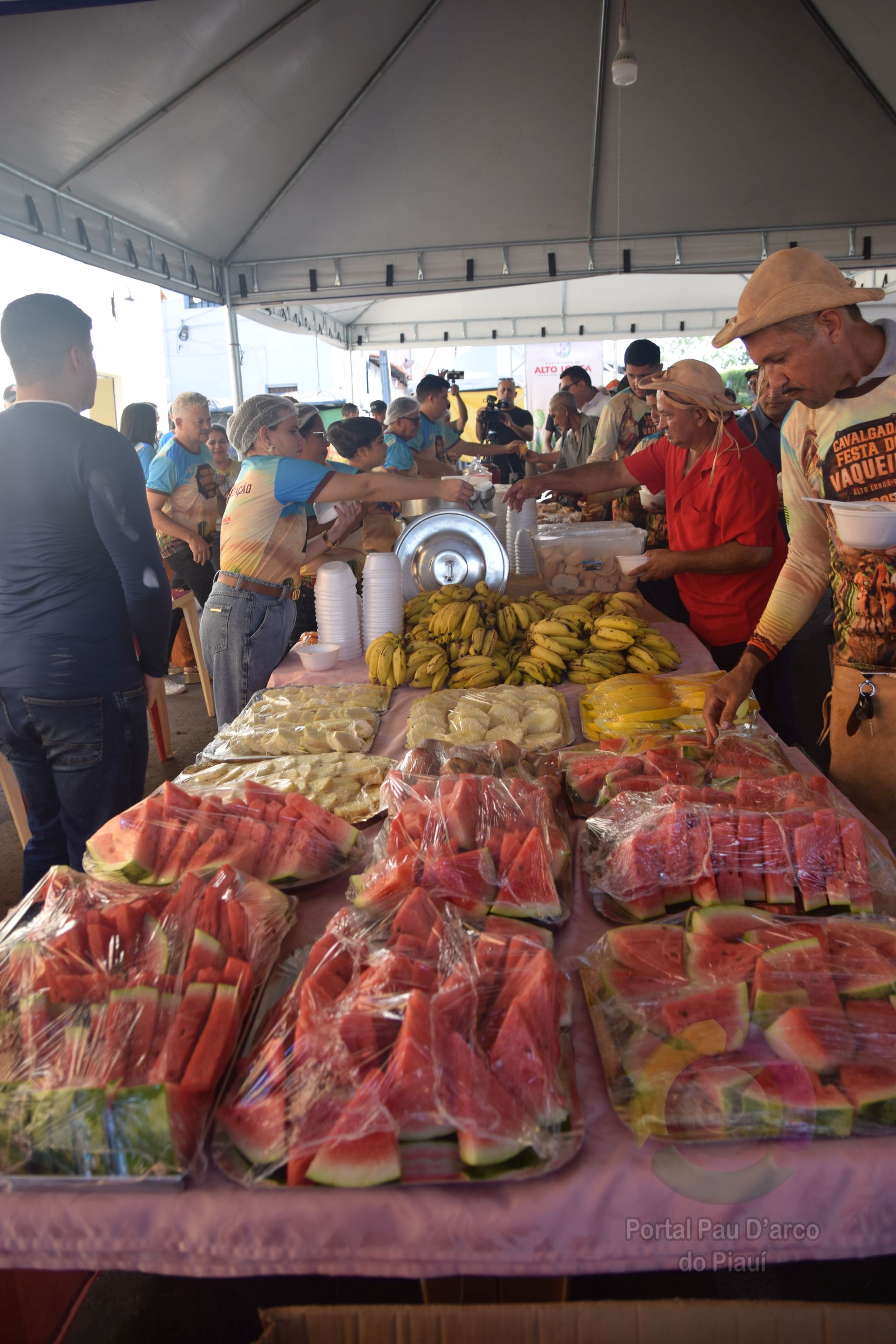 Prefeitura de Alto Long&aacute; realiza o maior dia do vaqueiro da hist&oacute;ria no Festejo da padroeira da cidade