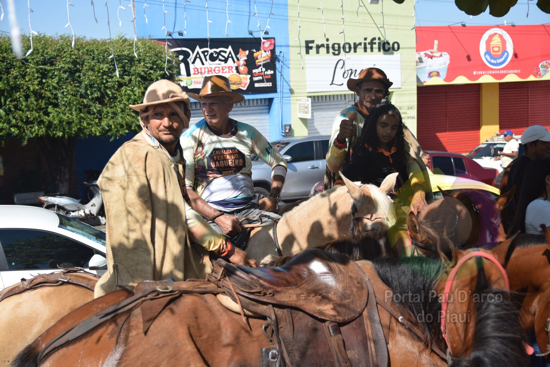 Prefeitura de Alto Long&aacute; realiza o maior dia do vaqueiro da hist&oacute;ria no Festejo da padroeira da cidade