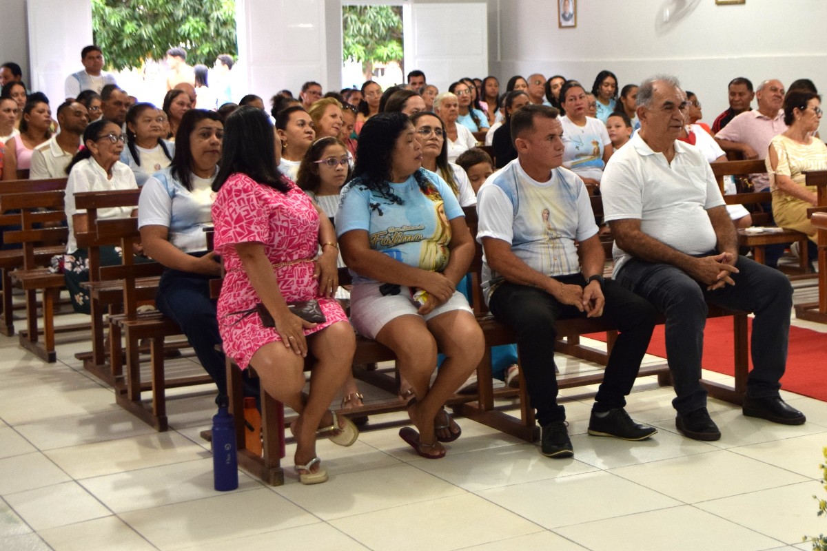 PREFEITO DE PAU D&rsquo;ARCO DO PIAU&Iacute; PRESTIGIA ENCERRAMENTO DOS FESTEJOS DE NOSSA SENHORA DE F&Aacute;TIMA