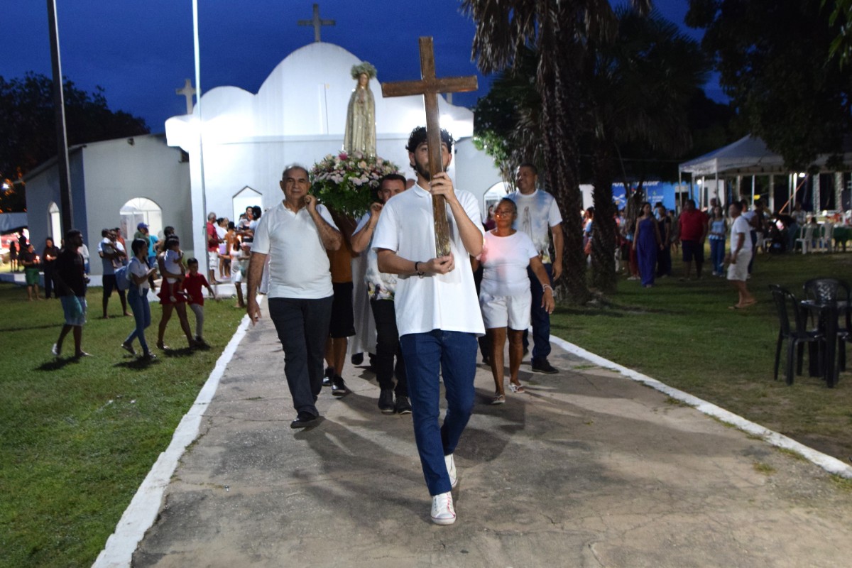 PREFEITO DE PAU D&rsquo;ARCO DO PIAU&Iacute; PRESTIGIA ENCERRAMENTO DOS FESTEJOS DE NOSSA SENHORA DE F&Aacute;TIMA