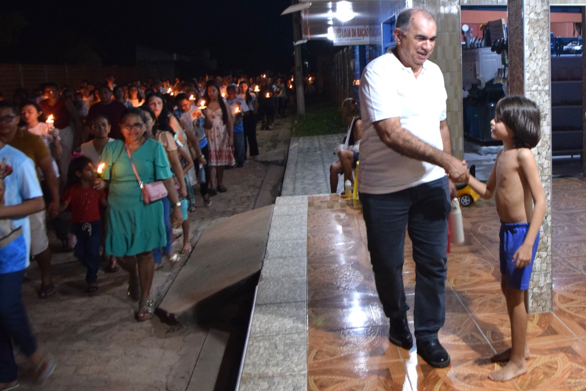 PREFEITO DE PAU D&rsquo;ARCO DO PIAU&Iacute; PRESTIGIA ENCERRAMENTO DOS FESTEJOS DE NOSSA SENHORA DE F&Aacute;TIMA