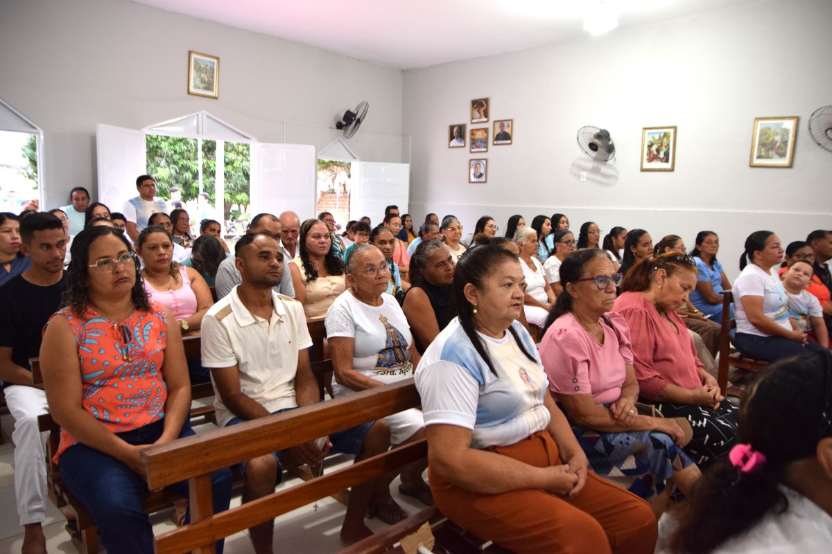 PREFEITO DE PAU D&rsquo;ARCO DO PIAU&Iacute; PRESTIGIA ENCERRAMENTO DOS FESTEJOS DE NOSSA SENHORA DE F&Aacute;TIMA