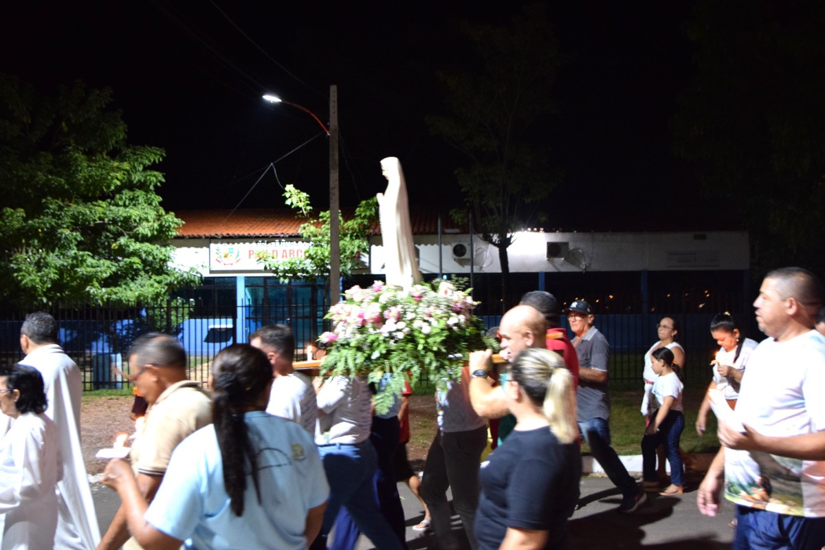 PREFEITO DE PAU D&rsquo;ARCO DO PIAU&Iacute; PRESTIGIA ENCERRAMENTO DOS FESTEJOS DE NOSSA SENHORA DE F&Aacute;TIMA