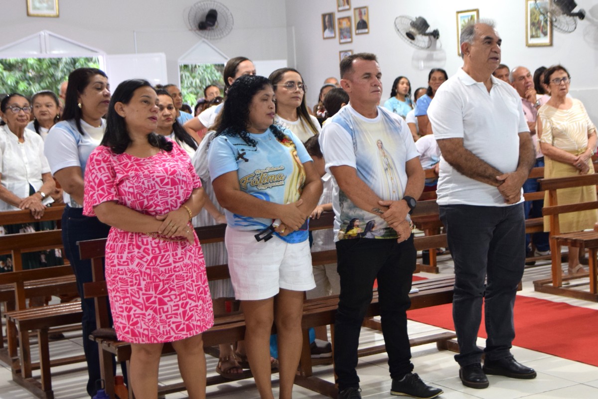 PREFEITO DE PAU D&rsquo;ARCO DO PIAU&Iacute; PRESTIGIA ENCERRAMENTO DOS FESTEJOS DE NOSSA SENHORA DE F&Aacute;TIMA