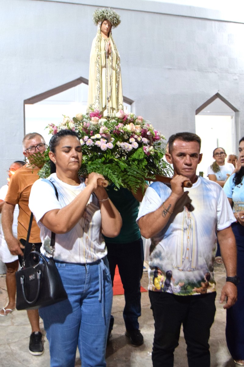 PREFEITO DE PAU D&rsquo;ARCO DO PIAU&Iacute; PRESTIGIA ENCERRAMENTO DOS FESTEJOS DE NOSSA SENHORA DE F&Aacute;TIMA