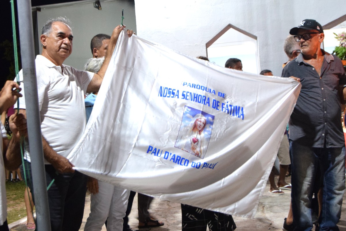 PREFEITO DE PAU D&rsquo;ARCO DO PIAU&Iacute; PRESTIGIA ENCERRAMENTO DOS FESTEJOS DE NOSSA SENHORA DE F&Aacute;TIMA