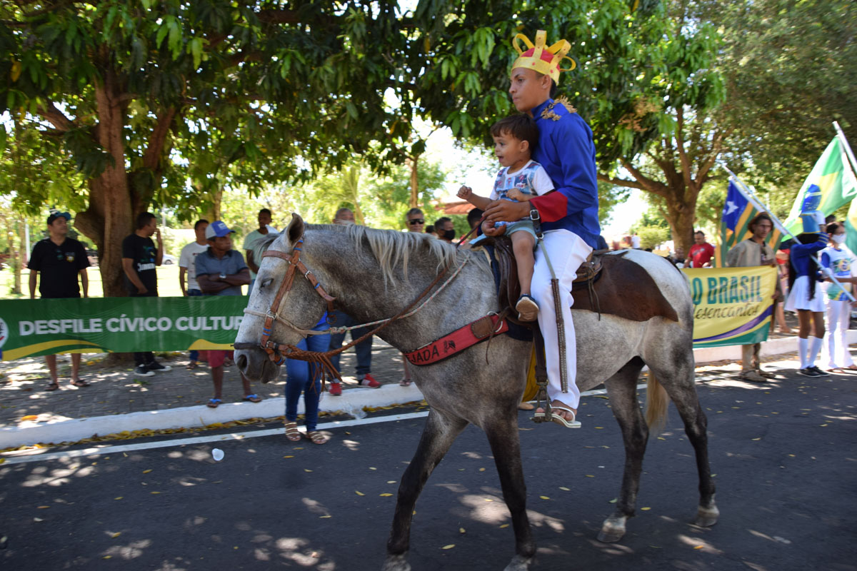 Prefeitura de Pau D’arco do Piauí realiza tradicional Desfile cívico de 7 de setembro