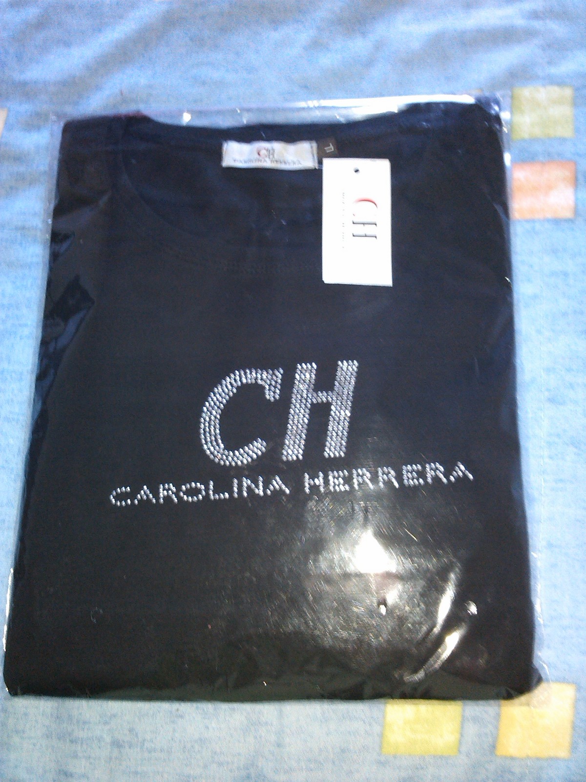 SWEAT CAROLINA HERRERA