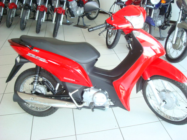 https://img.comunidades.net/shi/shiftmotos/biz_es_2012vermelho.jpg