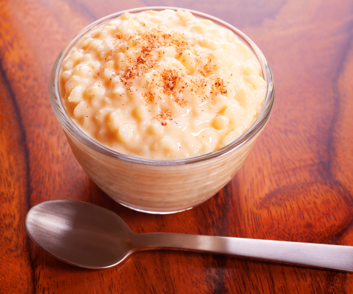 Foto de arroz doce com noz-moscada