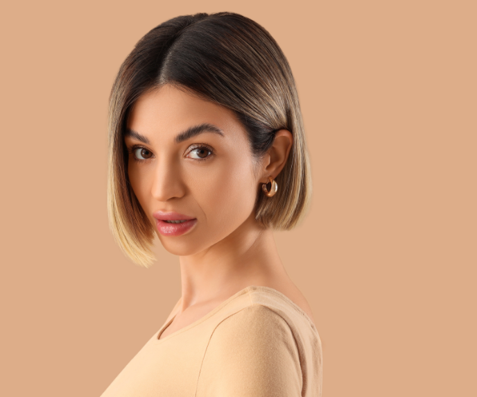 Foto de mulher com cabelo curto chanel