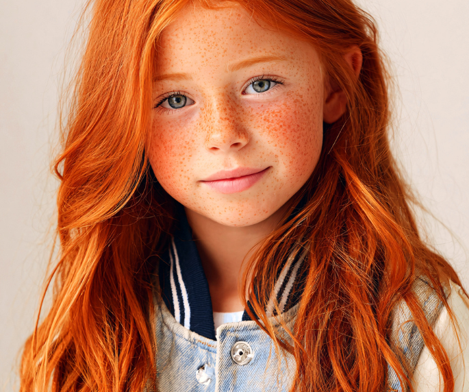 Foto de menina ruiva