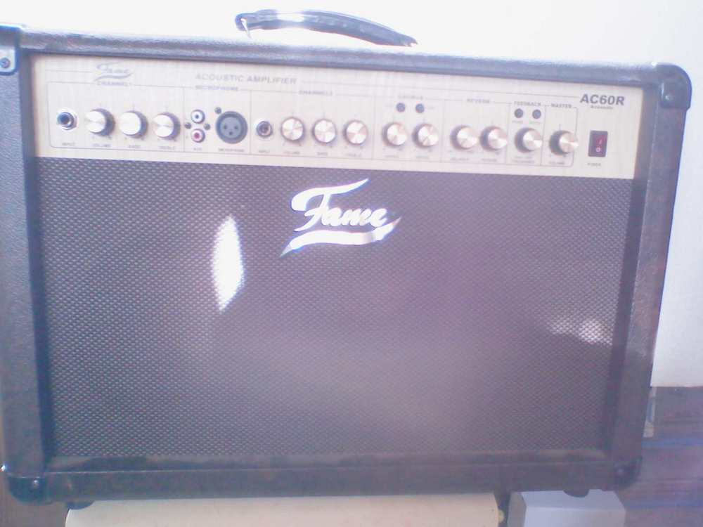 AMPLIFICADOR FAME AC 60 R